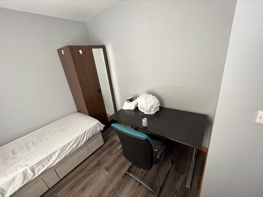 1 bedroom bedsit to rent - Photo 1