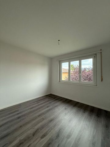 Modern 3.5-Zimmerwohnung with large balcony on the 2nd floor - Photo 3