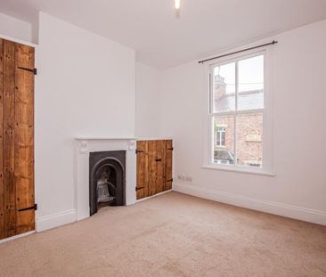 4 bedroom terraced house to rent - Photo 2