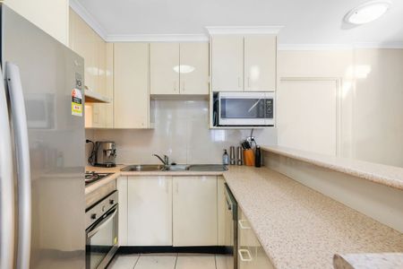 Level7/2-26 Wattle Crescent, Pyrmont, NSW 2009 - Photo 5