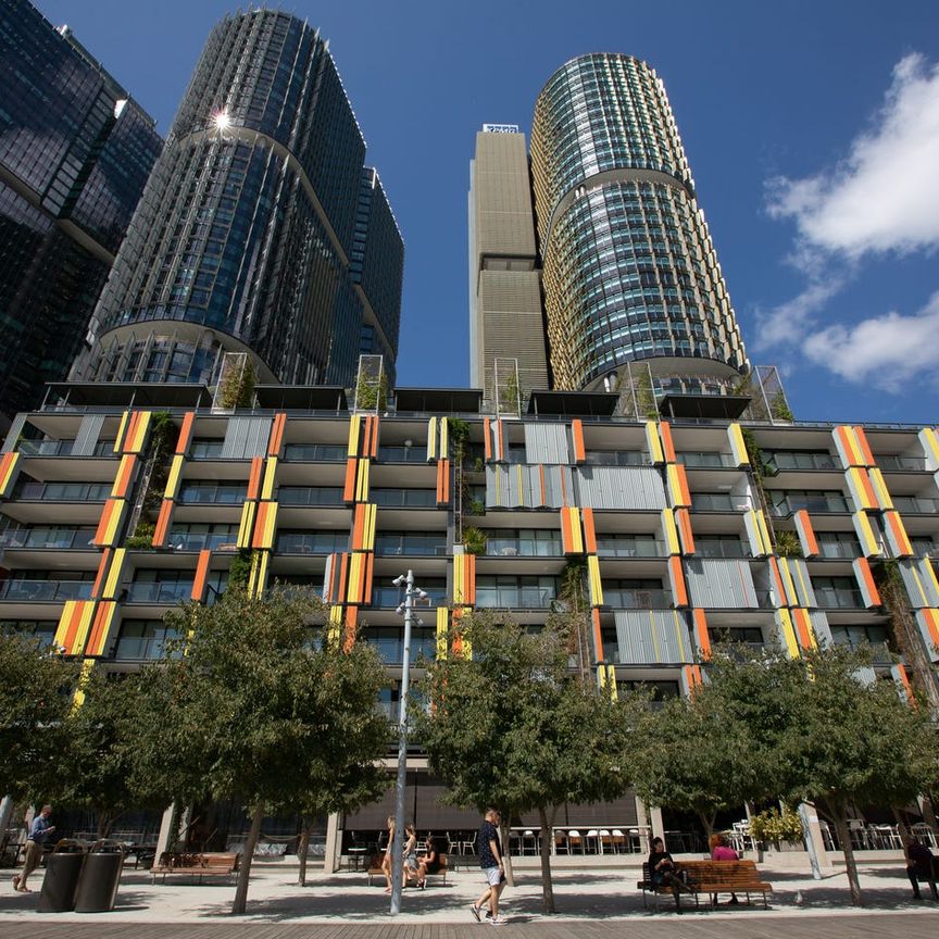 Luxury Fully Furnished One Bedroom Apartment in the Heart of Barangaroo - Photo 1