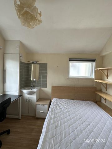 5 bedroom terraced house to rent - Photo 5