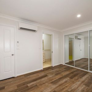 Great Location - Photo 2