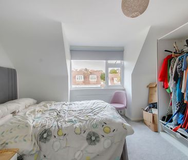 2 bed detached bungalow to rent in Lustrells Vale, Saltdean, BN2 - Photo 4