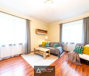 Kawalerka, oddzielna kuchnia, piwnica, dużo zieleni, blisko tramwaj // Studio apartment, separate kitchen, nice neighborhoud - Zdjęcie 1