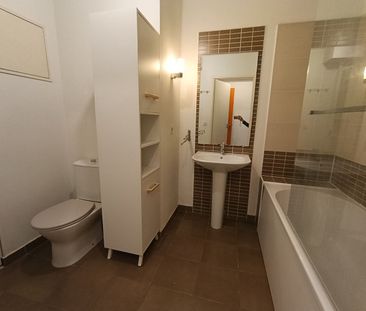 Location Appartement 2 pièces 45m² - Photo 2