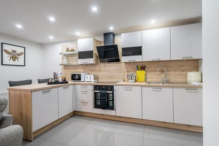 1 bedroom flat to rent - Photo 3