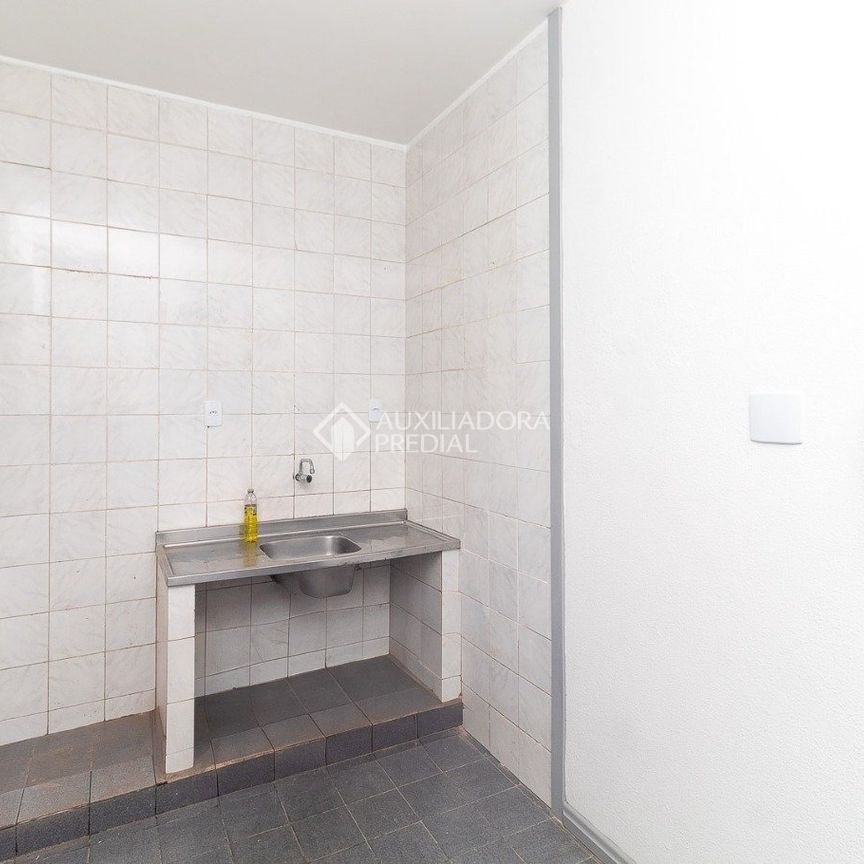 Apartamento com 3 quartos e 80m² para alugar em Menino Deus, Porto Alegre. - Foto 1