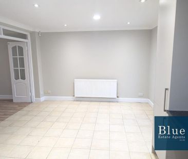 4 bedroom semi-detached house to rent - Photo 6