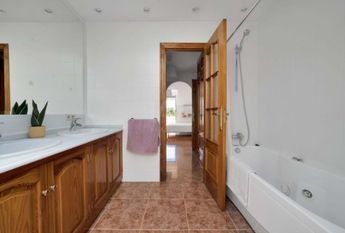 Calle guadiario 69, Málaga, Andalusia 29670