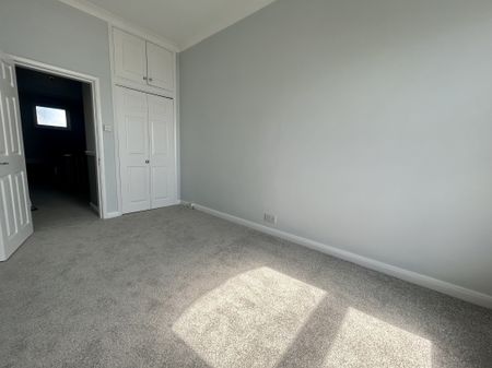 Park Terrace, Bognor Regis - Photo 4