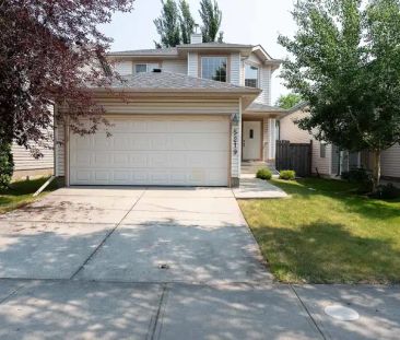 Double garage attached single family house with finished basement | 5219 201 Street Northwest, Edmonton - Photo 1