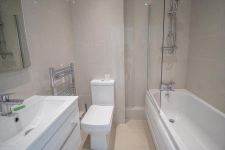 2 bedroom flat to rent - Photo 3