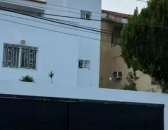 Casa De 4 Recamaras Por Parque Kabah De 3 Pisos Espacios Gra - Photo 1