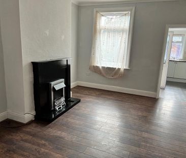 2 bedroom detached house to rent - Photo 4