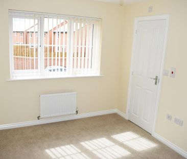 3 bedroom detached house to rent - Photo 2