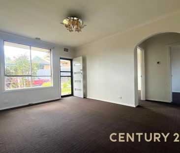 Easy Living in a Prime Location - Photo 6