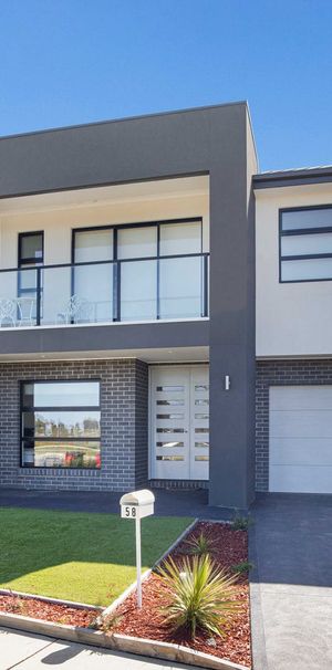 Spacious Five-Bedroom Family Home in Armstrong Creek - Contact Today - Photo 1