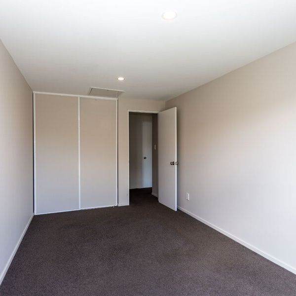 ON POPULAR SUVA ST – RICCARTON OFFERING 4 Bedrooms 2 Bathrooms - Photo 1