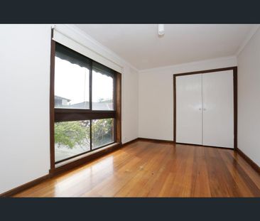 4/8 Francis Crescent, Ferntree Gully, Vic 3156 - Photo 6