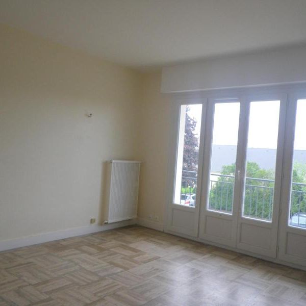 Location Appartement 1 pièce 26m² CHAMBRAY LES TOURS 37170 - Photo 1