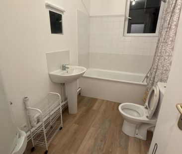 Location Appartement 2 pièces 33m² VALENCIENNES 59300 - Photo 5