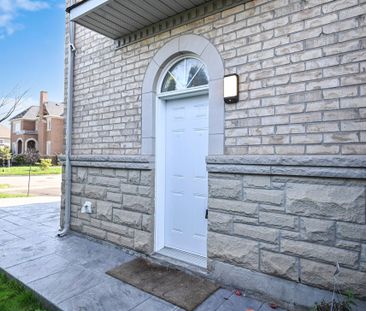 For Lease - 28 Lavallee Crescent, Brampton, Ontario - Photo 5
