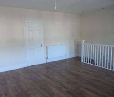 2 Bedroom Flat - Photo 6