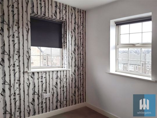 Marlington Drive, Ferndale, Huddersfield, HD2 - Photo 1