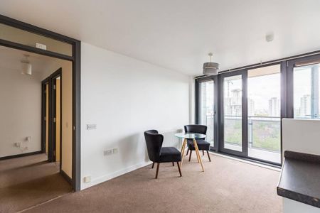 2 bedroom flat to rent - Photo 3