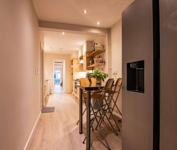 Modern and spacious five bedroom house on Coburn Street - Photo 2