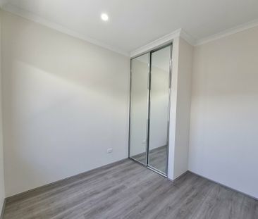 Low-Maintenance Family Home - Photo 5