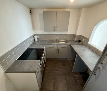 2 bedroom flat to rent - Photo 6