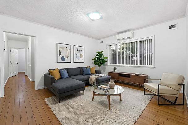 Two Bedroom Ground Floor Unit - Photo 1