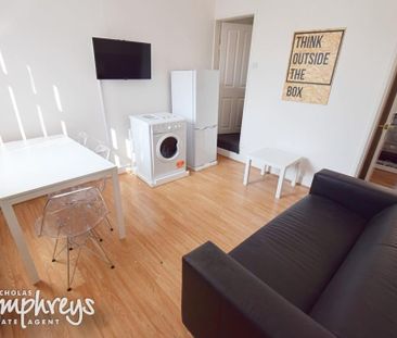 3 bedroom terraced house to rent - Photo 6