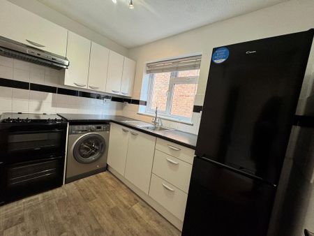 1 bedroom maisonette to rent - Photo 2