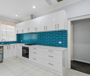 Renovated Delight! - Photo 5