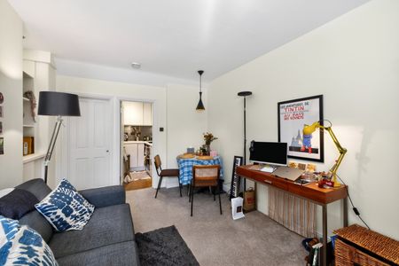 Martlett Court, London, WC2B 5SD - Photo 3