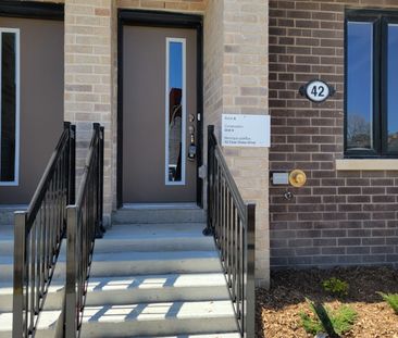 For Lease - 42 Case Ootes Drive, Toronto, Ontario - Photo 6