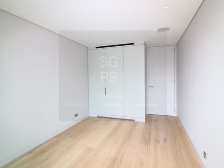 3 room luxury Apartment for rent in Lisbon - Photo 4