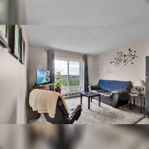 1 Bed plus Den Fully Furnished Fort Saskatchewan - Photo 2