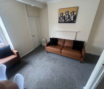 Room in a Shared Flat, Park Street, BS1 - Photo 3