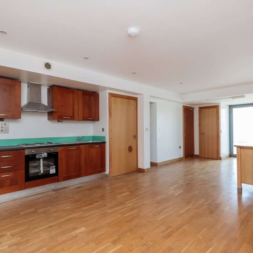 Three double bedroom in the Iron Works development in Fish Island. - Photo 1