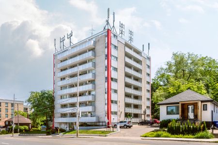 551 Eglinton Avenue East - Photo 5