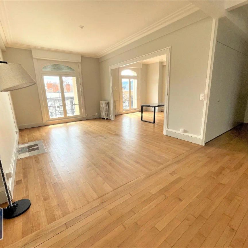 Appartement à louer 5 pièces 152.12m² - Photo 1