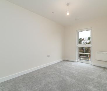 2 bedroom flat to rent - Photo 6