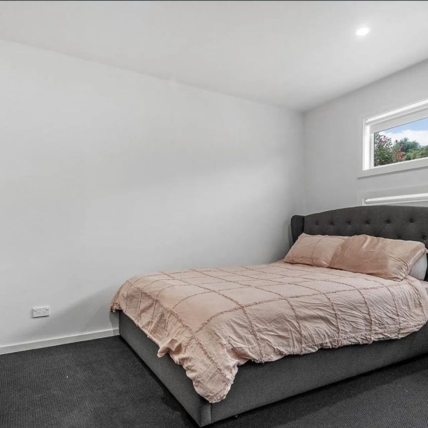 Unit 2/7a Hughes Street, - Photo 1