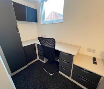 5 bedroom terraced house to rent - Photo 6