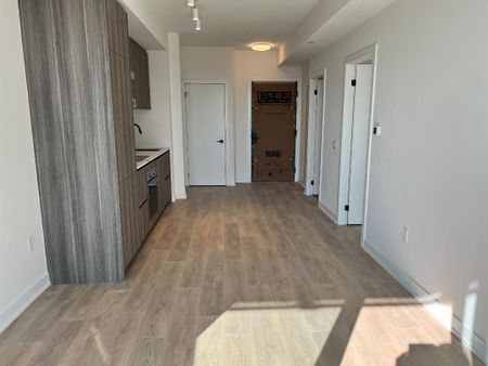 For Lease - 127 Broadway Avenue Unit# 1010, Toronto, Ontario - Photo 3