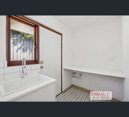 1/93 Thelma Street, Como, WA 6152 - Photo 4
